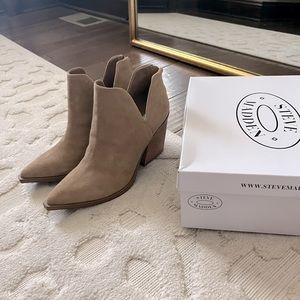 Steve Madden Alyse Tan Suede Boots